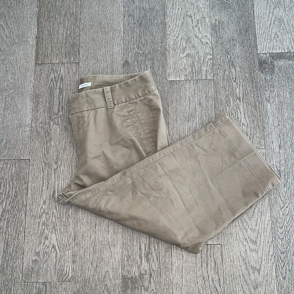 Dockers Tan Cropped Capri Pants Size 12 - Picture 1 of 4